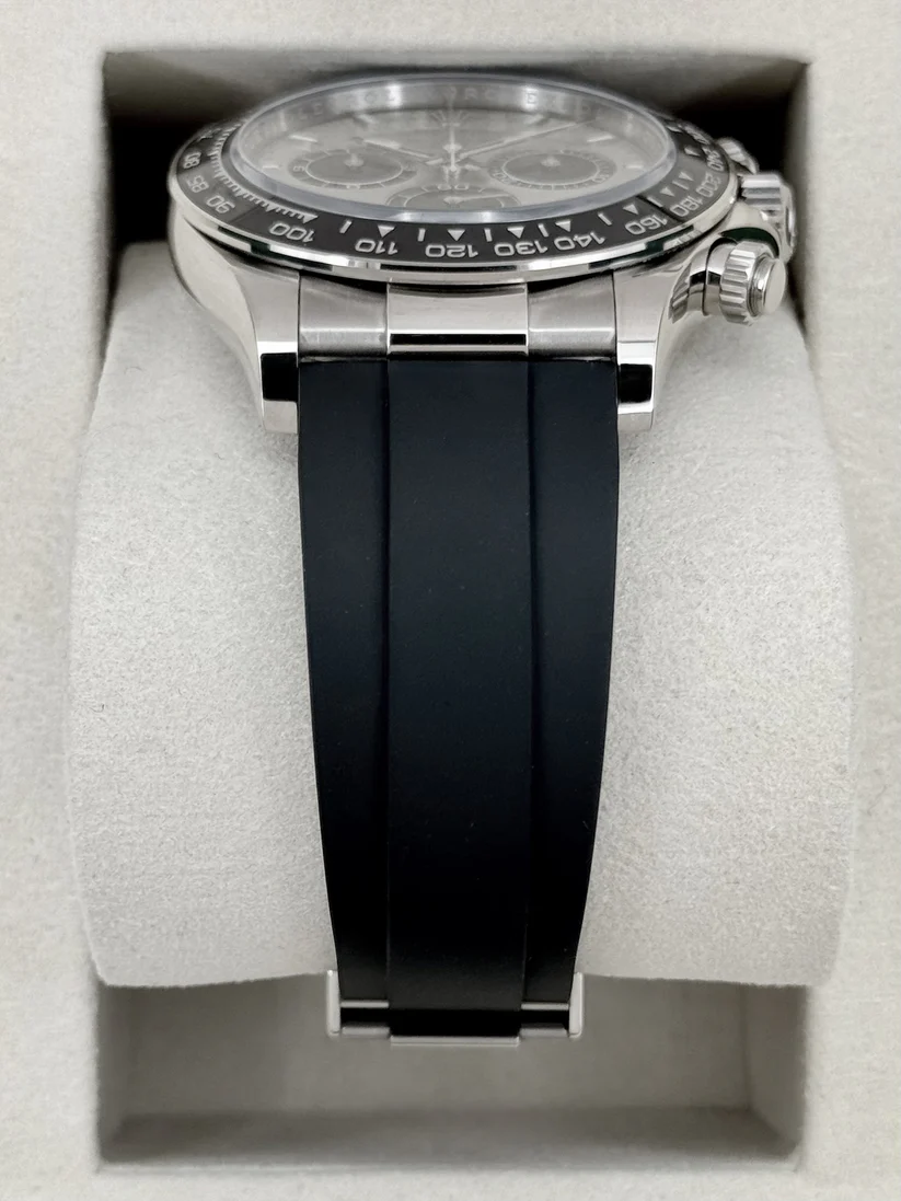 2026 Rolex Daytona 40mm 126519LN White Gold Oysterflex Silver Ghost Dial - Image 9