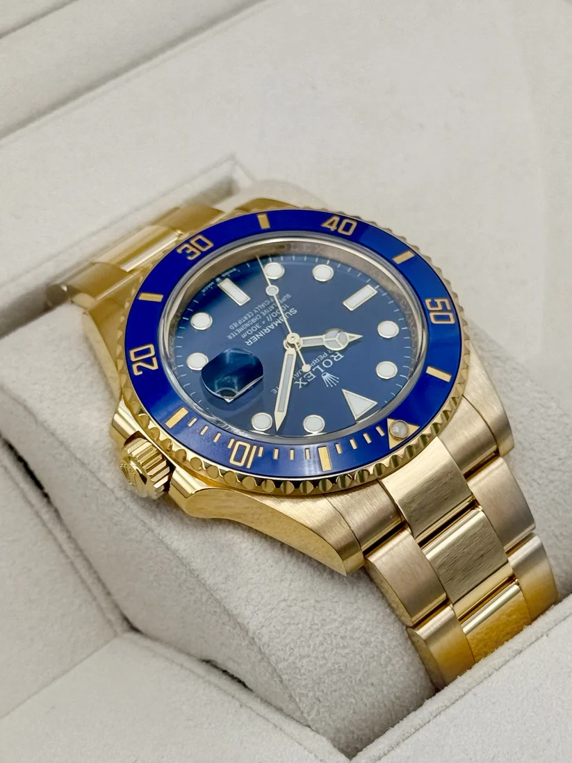 2022 Rolex Submariner "Bluesy" 41mm 126618LB Yellow Gold Blue Dial - Image 4