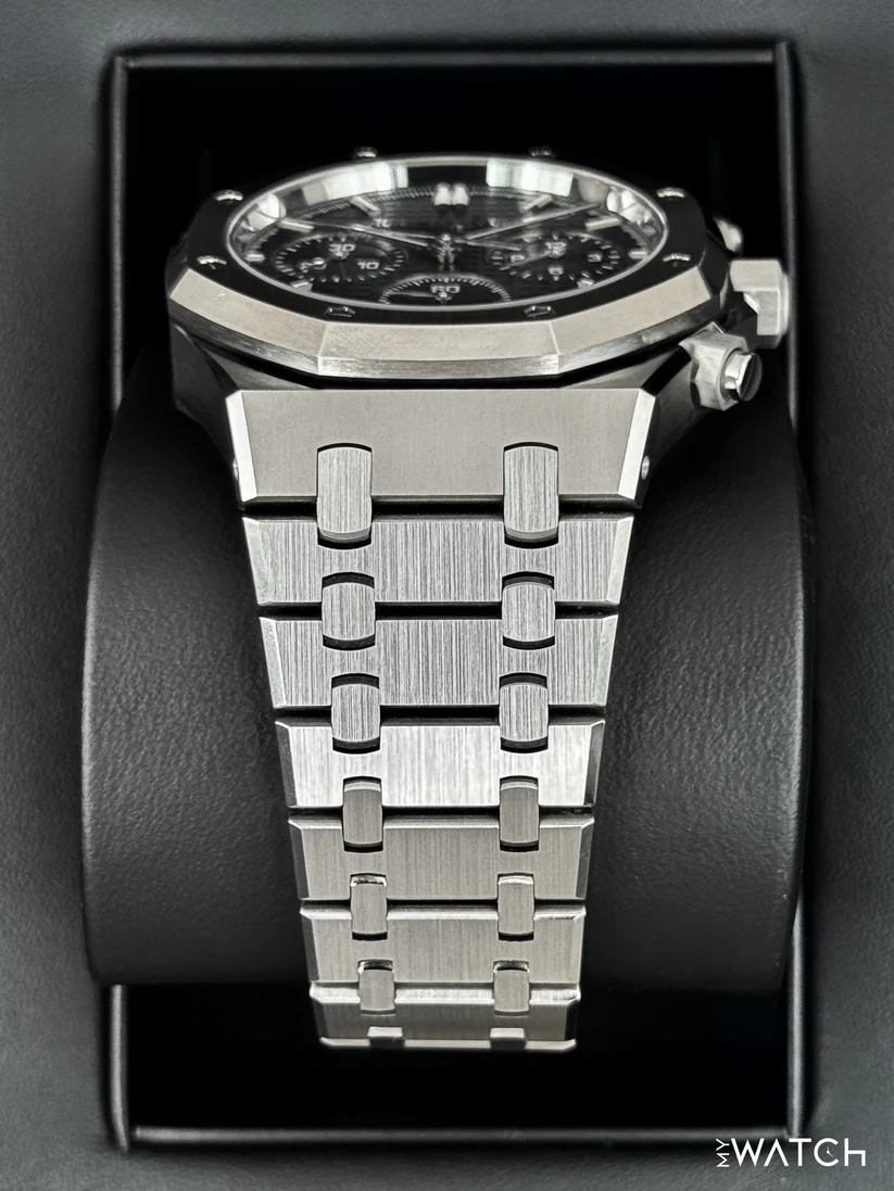 NEW 2026 Audemars Piguet Royal Oak Chronograph 41mm 26240ST Blue Dial - Image 10
