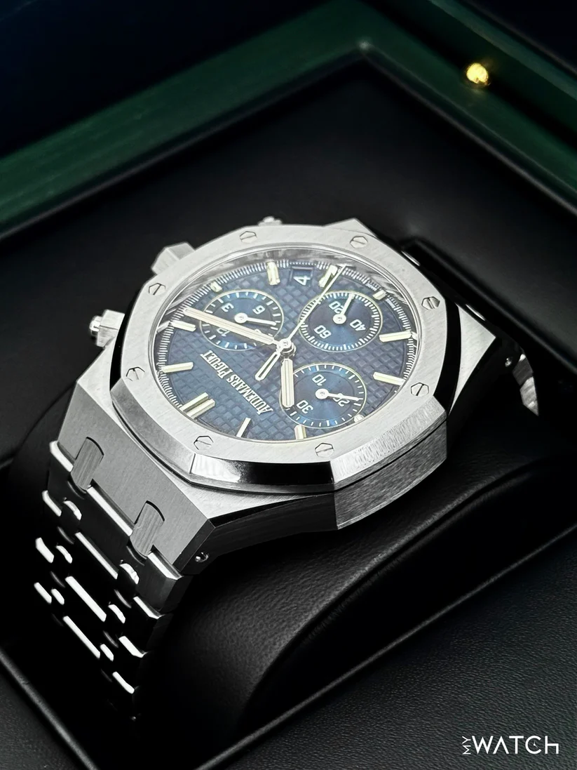 NEW 2026 Audemars Piguet Royal Oak Chronograph 41mm 26240ST Blue Dial - Image 6