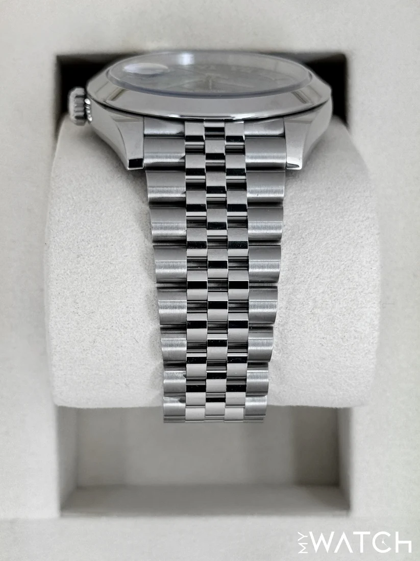 NEW 2026 Rolex Datejust 41mm 126300 Stainless Steel Jubilee Blue Roman Numeral Dial - Image 8