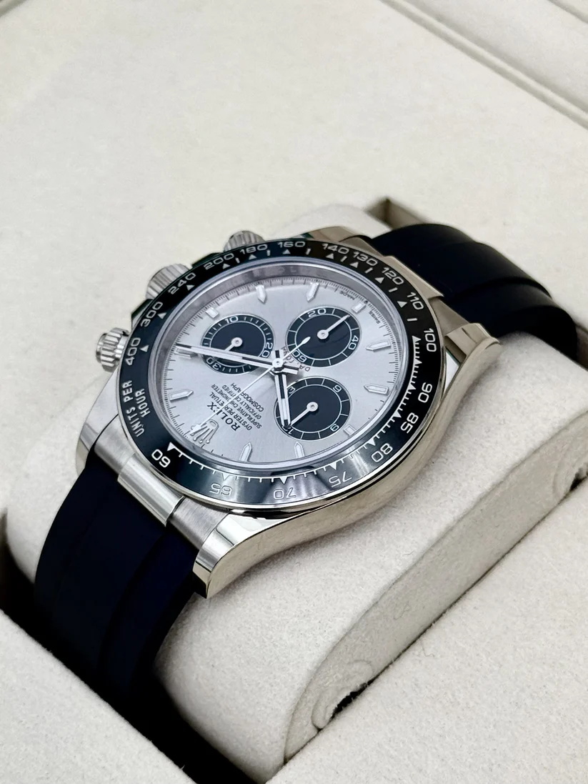2026 Rolex Daytona 40mm 126519LN White Gold Oysterflex Silver Ghost Dial - Image 5